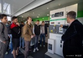 Zielona Cyfrowa Ciężarówka przy Uczelni